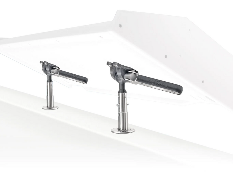 MAGMA Dual Locking Surface Deck Socket with LeveLock® Mount shown with filet table mounted