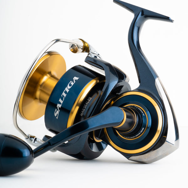 Saltiga spinning reel angled image