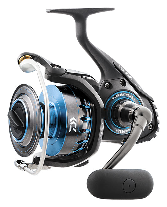 DAIWA Saltist Spinning Reel black with blue accents